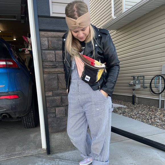 Meet your Posher, Sarah - Picture 3 of 4